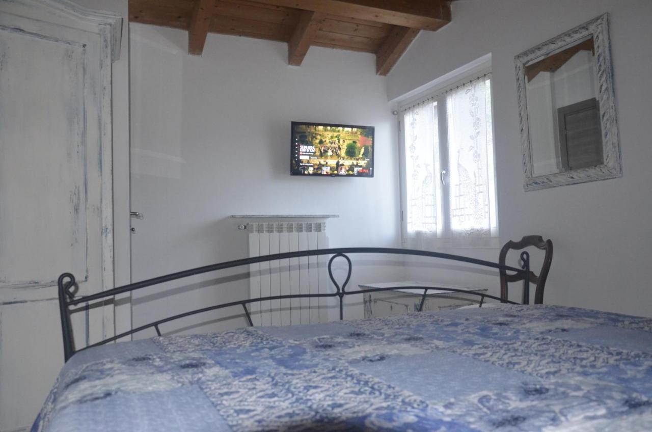 Anma Cottages The Secret Garden Pianello Del Lario Екстер'єр фото